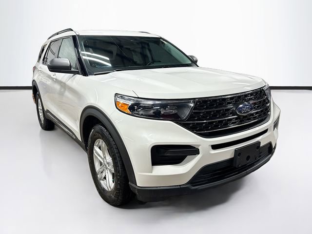 Used 2022 Ford Explorer XLT image 1