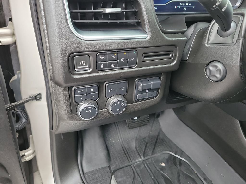 Used 2022 Chevrolet Tahoe LT w/ Luxury Package AWD/4WD image 24