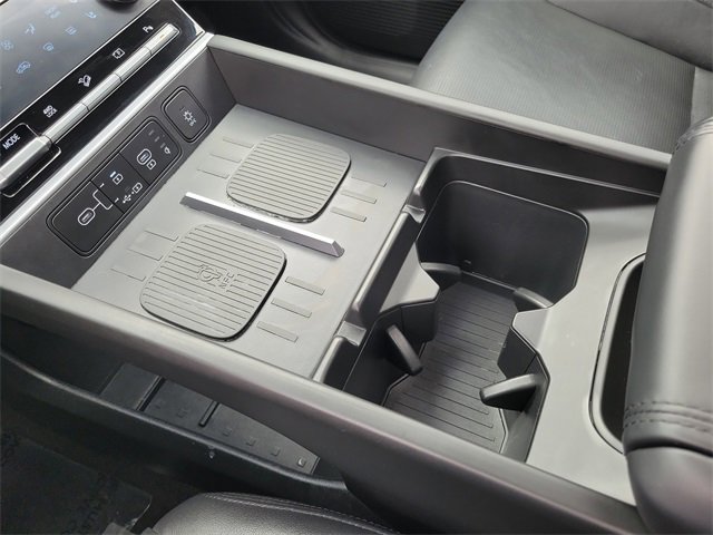 Used 2025 Hyundai Santa Fe Limited image 12