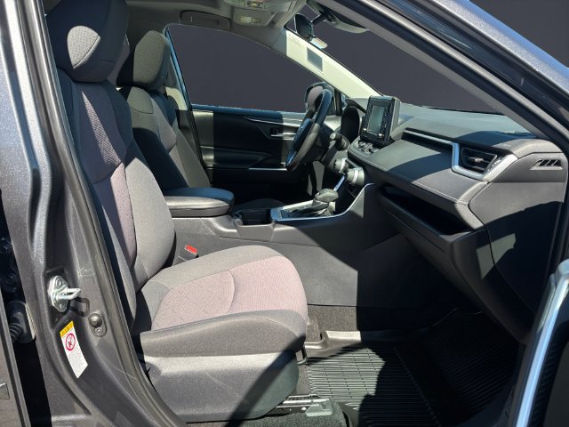 Used 2019 Toyota RAV4 XLE w/ Convenience Package AWD/4WD image 15