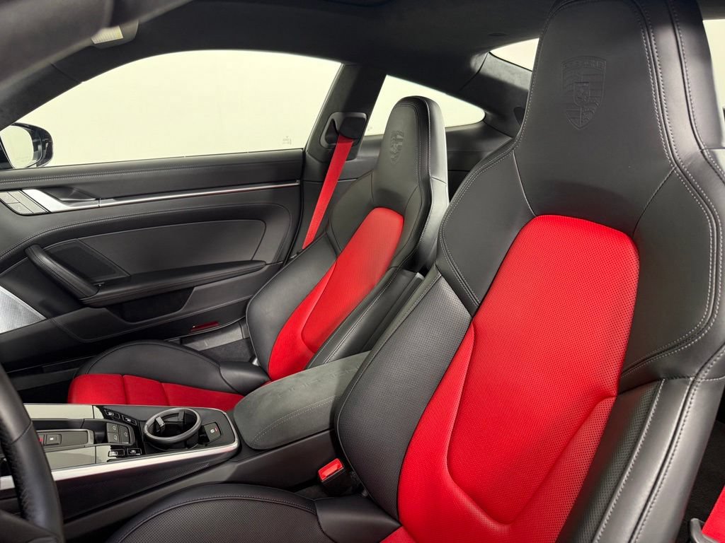 Certified 2025 Porsche 911 Turbo S AWD/4WD image 5