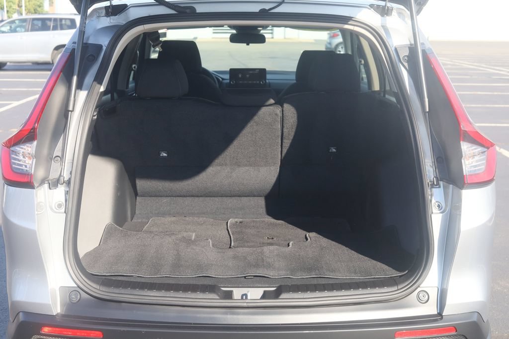 Used 2025 Honda CR-V LX image 18