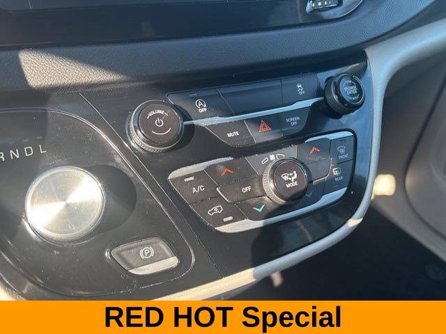 Used 2023 Chrysler Voyager LX FWD image 22