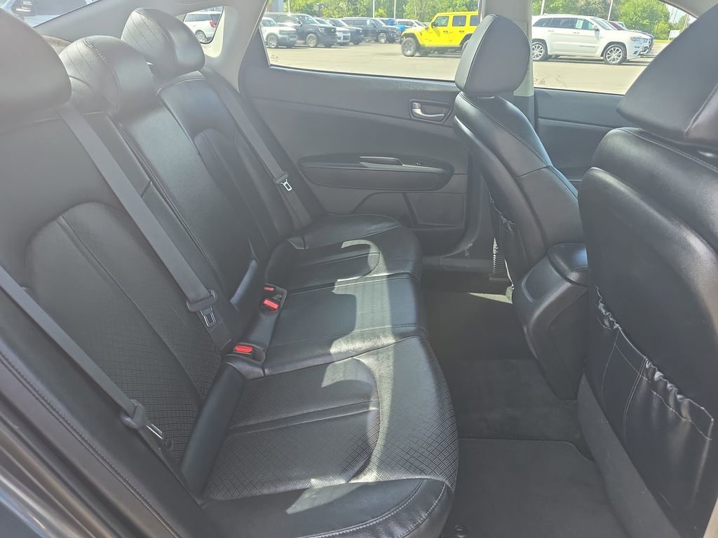 Used 2020 Kia Optima SE FWD image 13