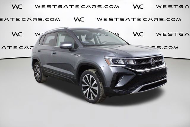 Used 2022 Volkswagen Taos SE image 2