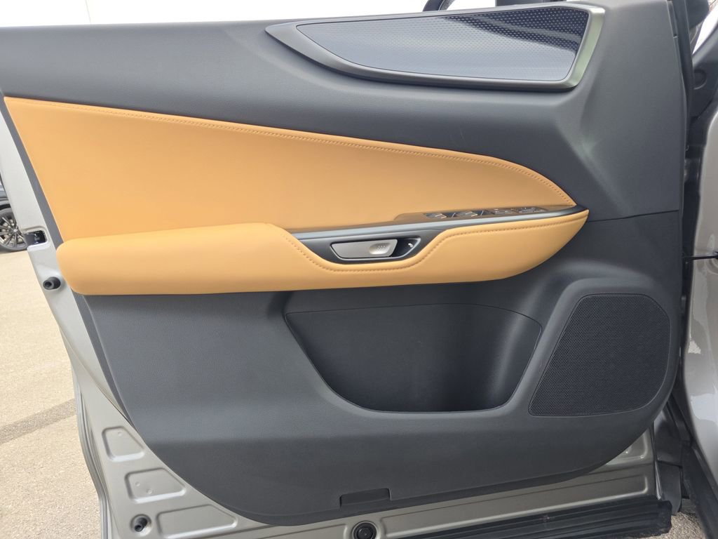 New 2026 Lexus NX 350h FWD image 12