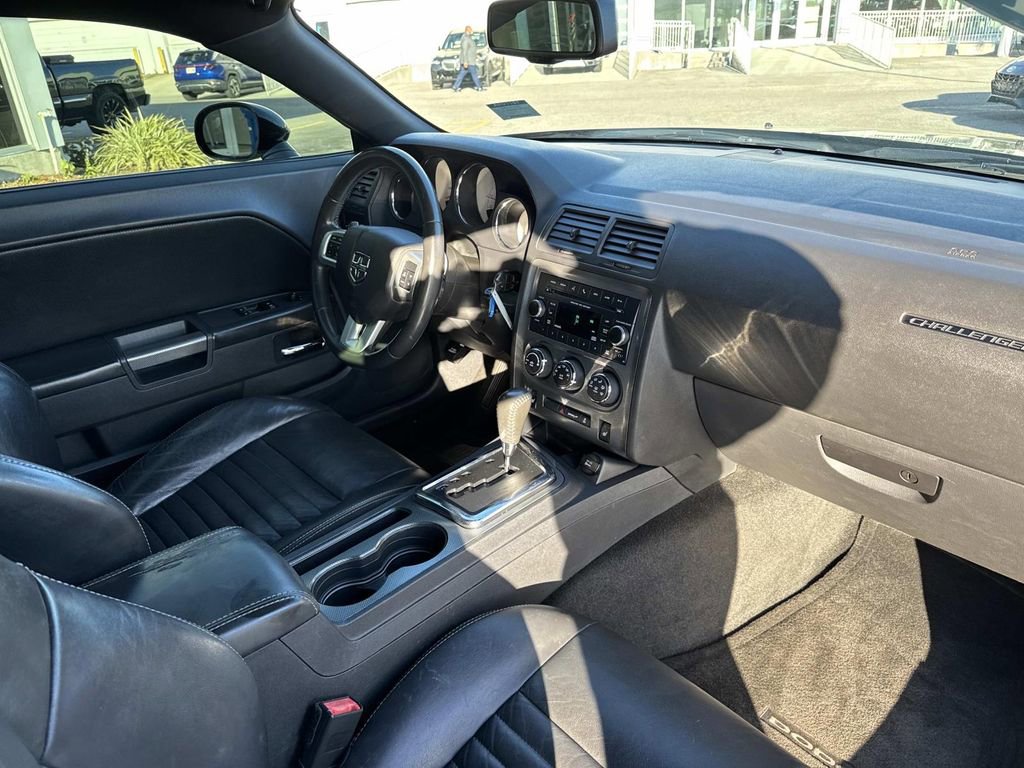 Used 2013 Dodge Challenger R/T image 13