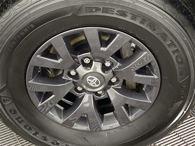 Used 2020 Toyota Tacoma SR5 image 25