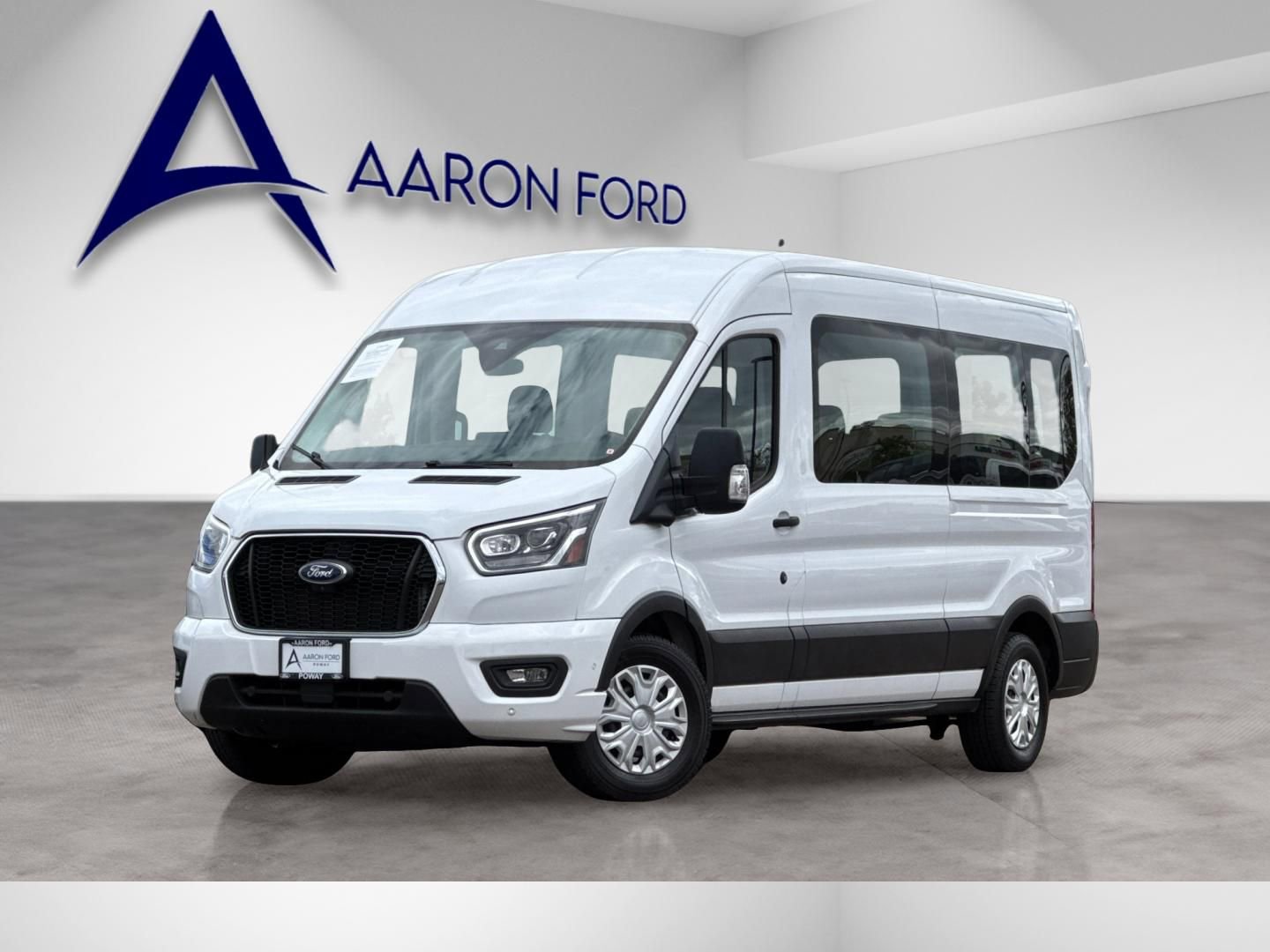 Used 2023 Ford Transit 350 XLT RWD image 2