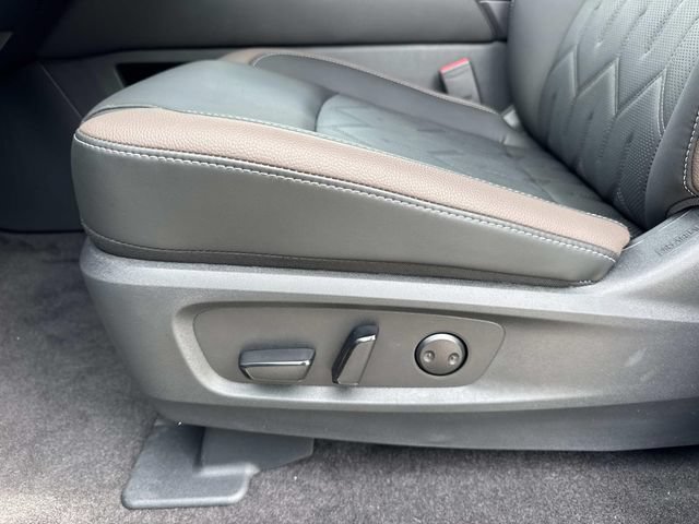 New 2026 Nissan Pathfinder Platinum FWD image 20
