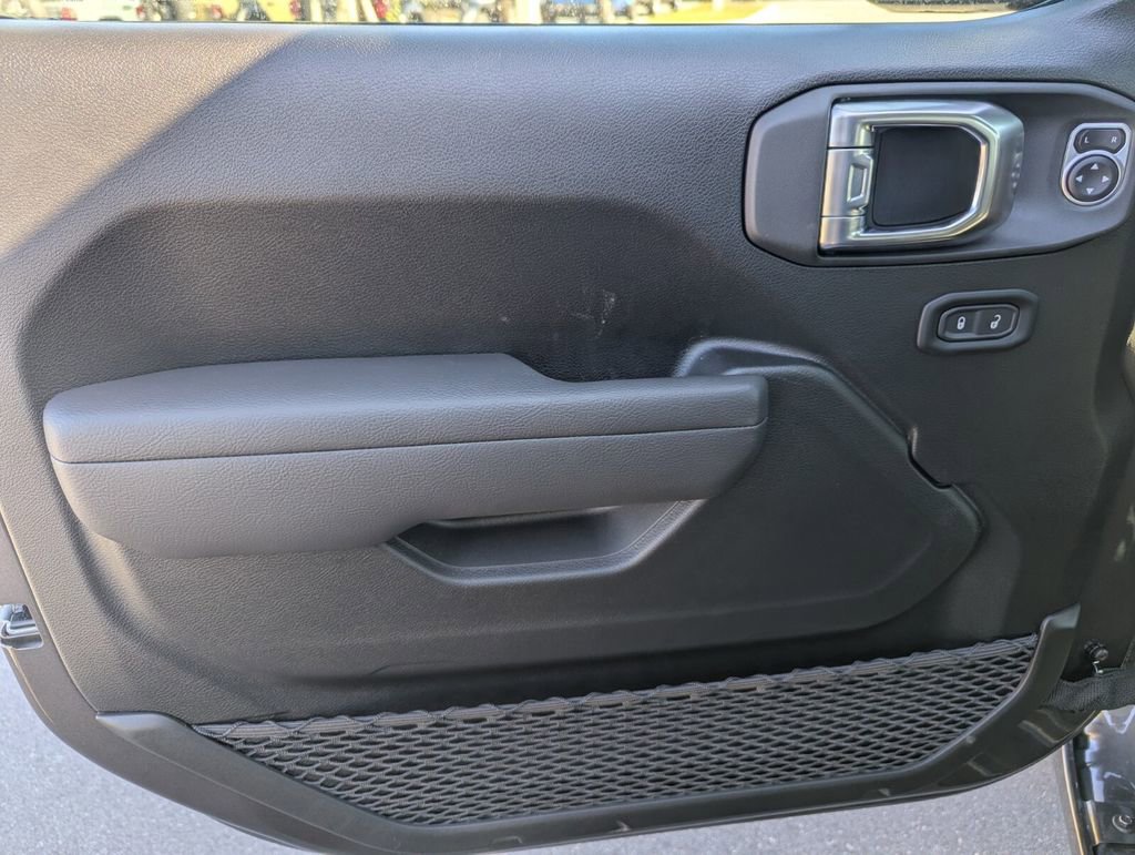 New 2026 Jeep Gladiator Sport image 14