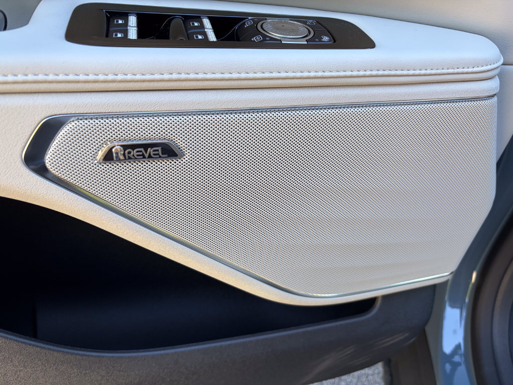 New 2026 Lincoln Nautilus Reserve AWD/4WD image 15