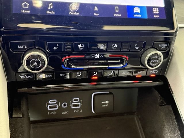 Used 2022 Jeep Grand Cherokee L Overland w/ Luxury Tech Group IV AWD/4WD image 39
