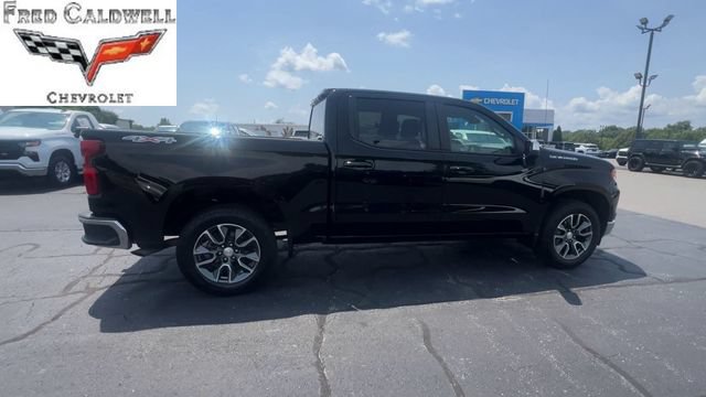 Used 2023 Chevrolet Silverado 1500 LT AWD/4WD image 9