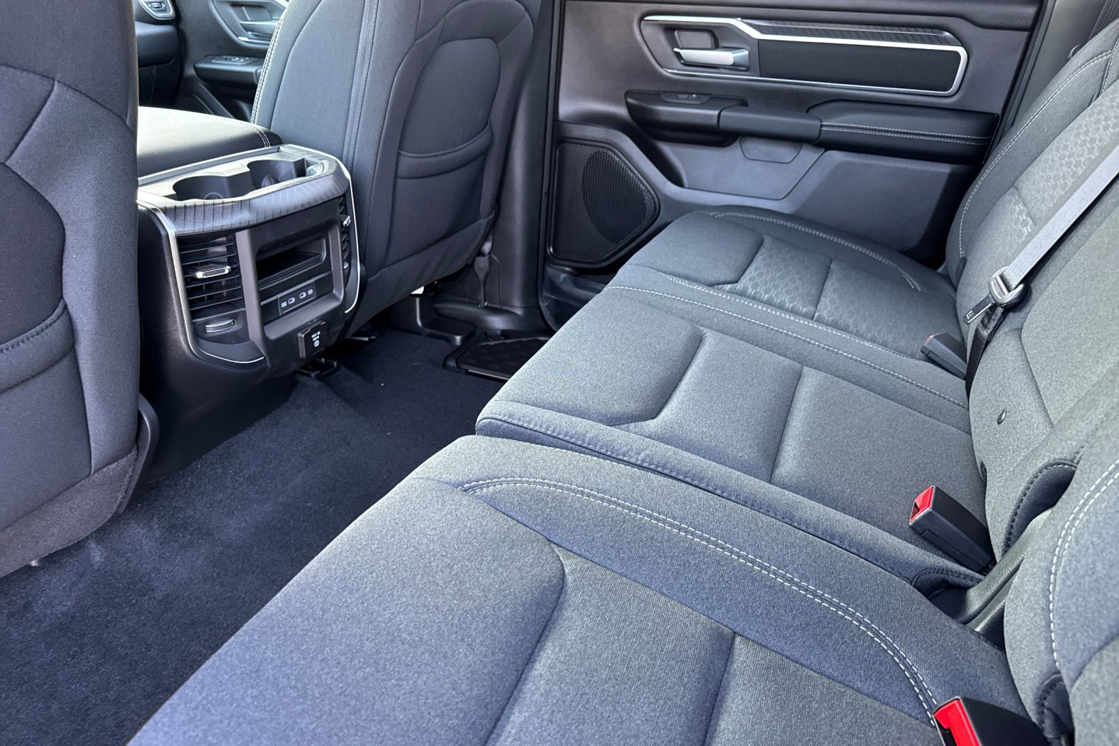 New 2026 RAM 1500 4x4 Crew Cab image 11