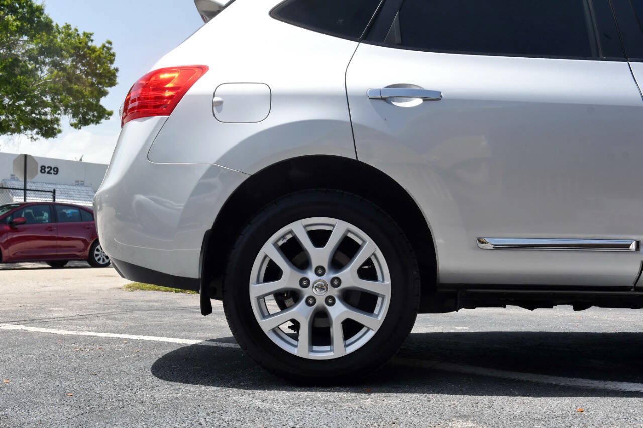 Used 2013 Nissan Rogue SL FWD image 32