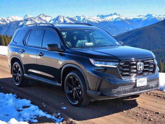 Used 2025 Honda Pilot Black Edition image 8