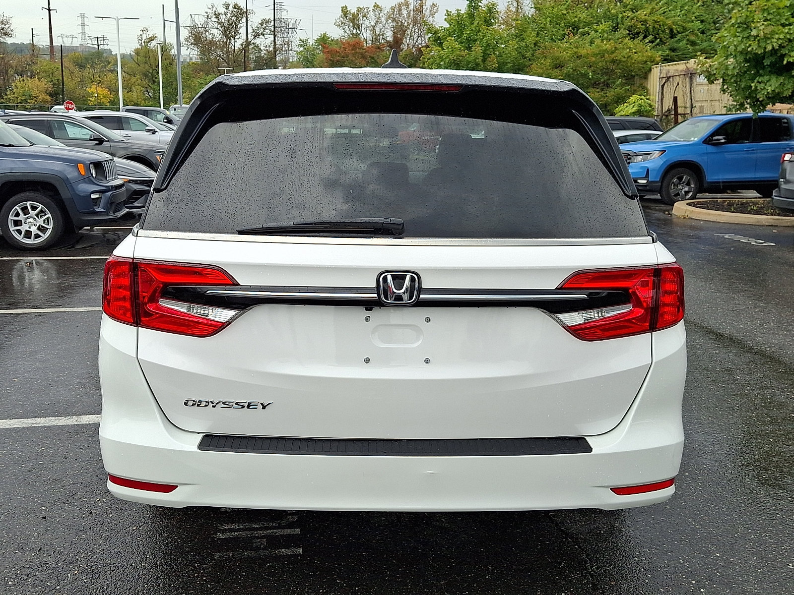 Used 2024 Honda Odyssey EX image 5