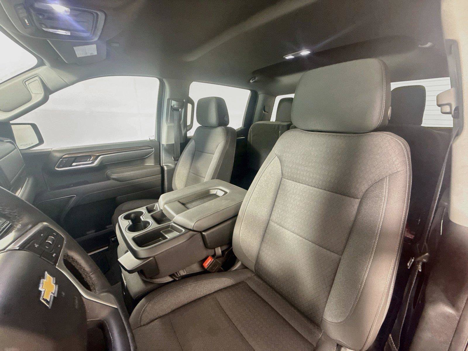 Used 2025 Chevrolet Silverado 1500 LT RWD image 10
