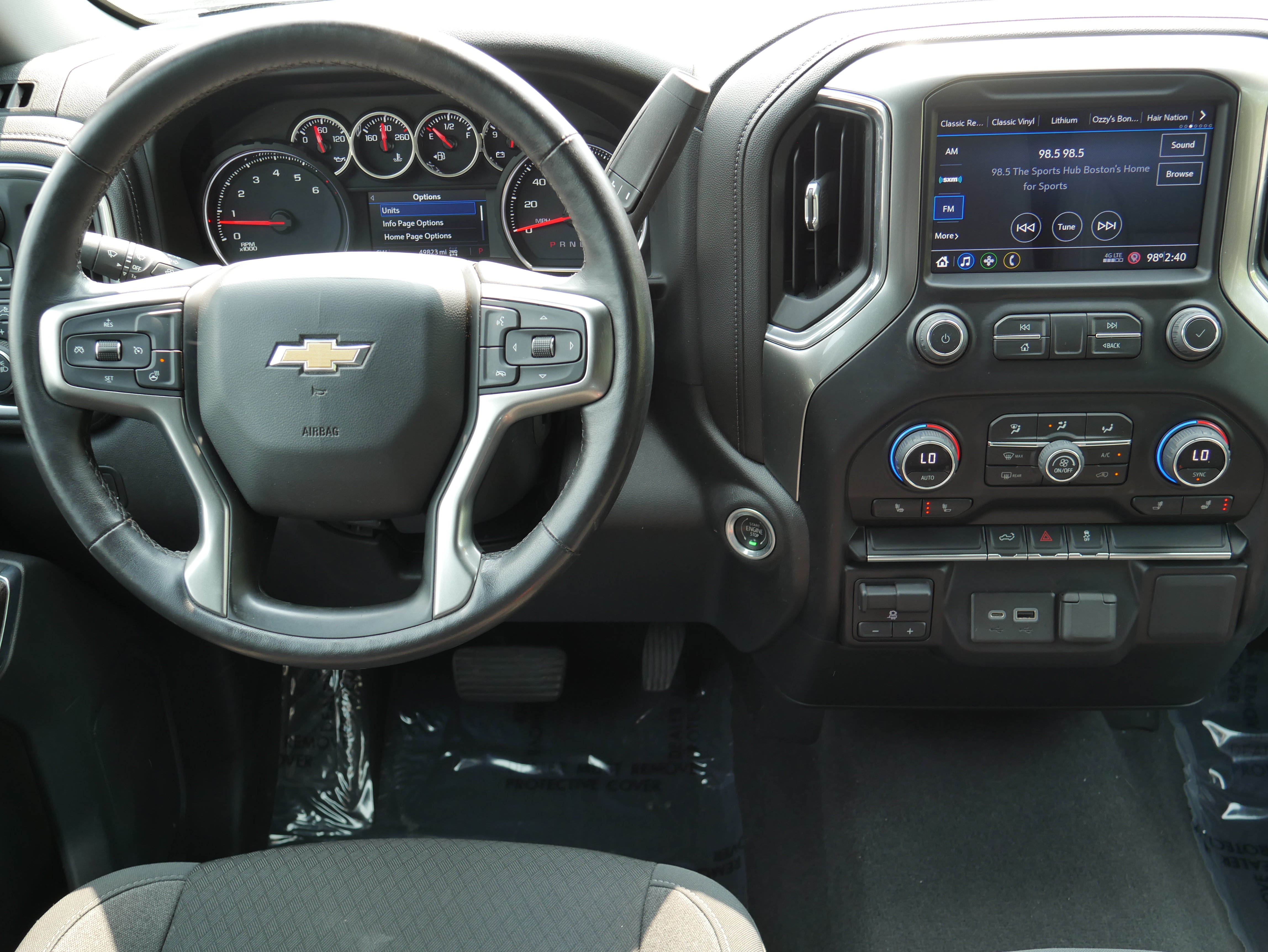 Certified 2022 Chevrolet Silverado 2500 LT w/ Convenience Package AWD/4WD image 17