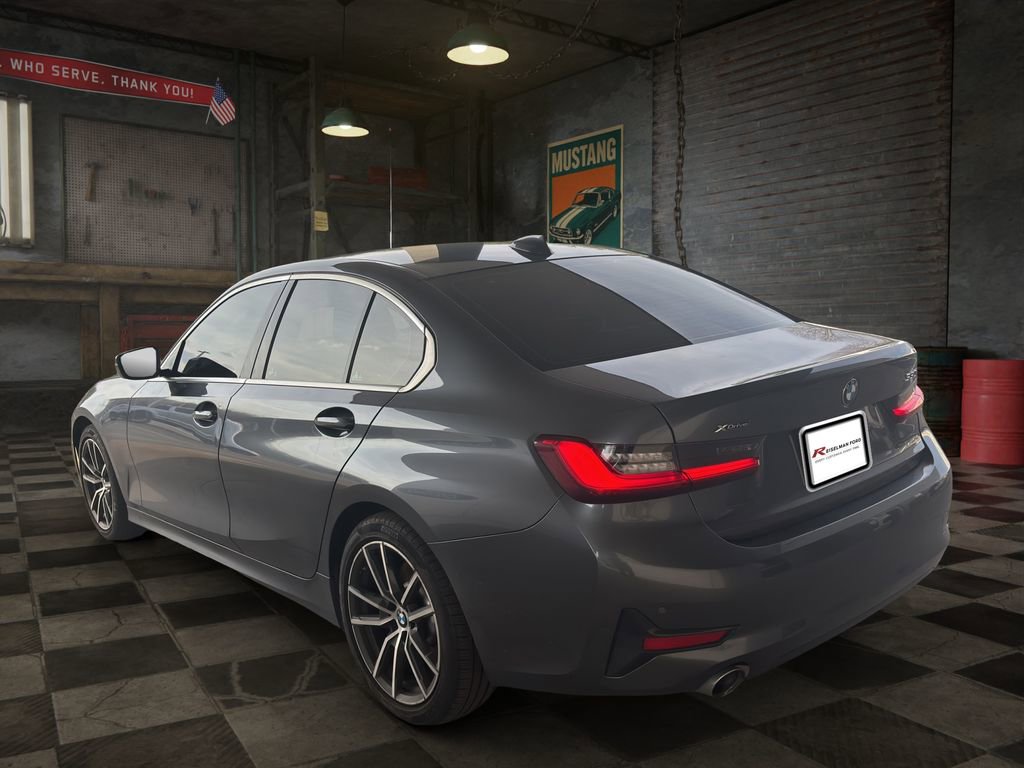 Used 2020 BMW 330i xDrive Sedan w/ Convenience Package image 4
