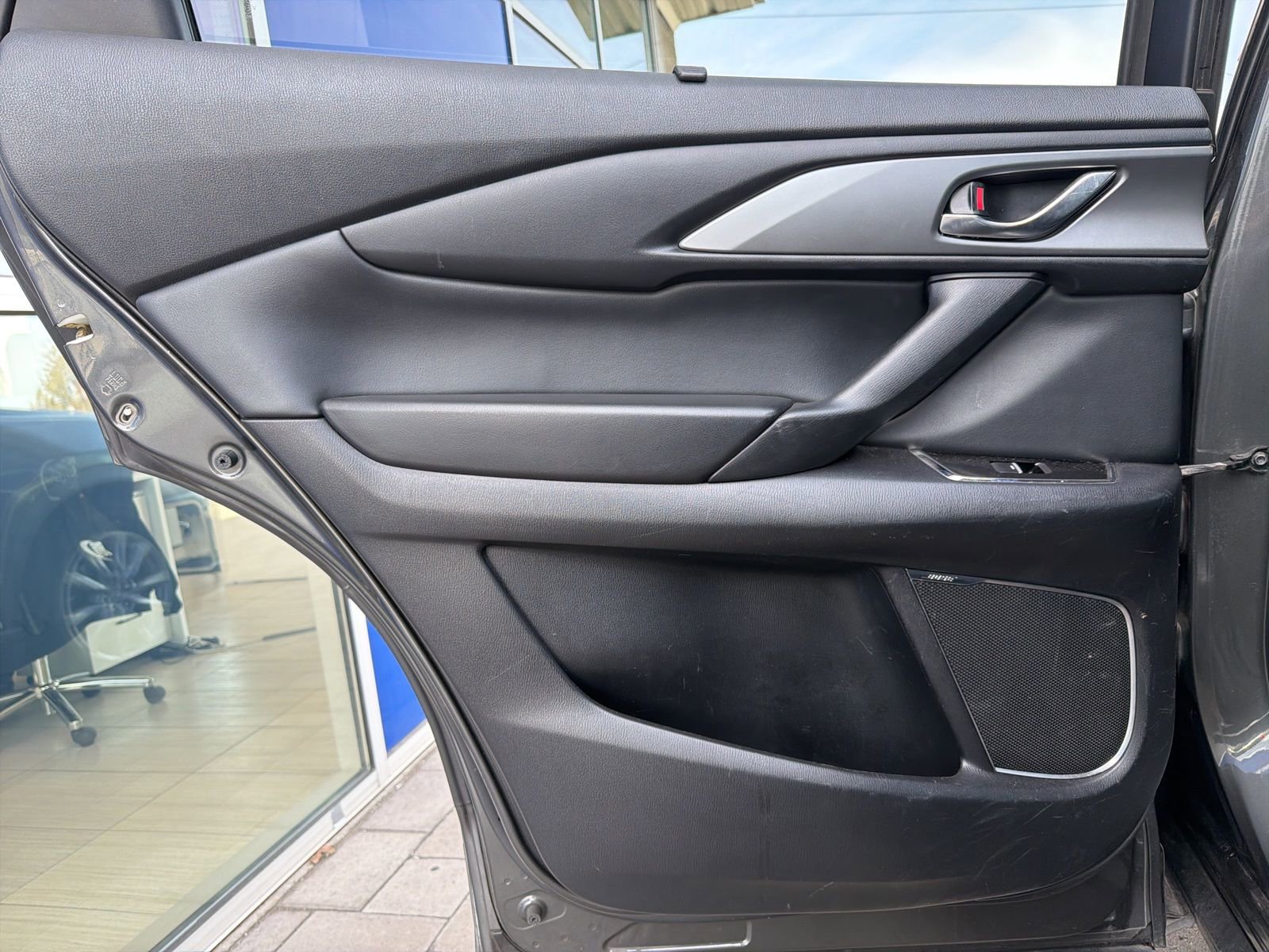 Used 2018 MAZDA CX-9 Touring w/ Touring Premium Package image 21