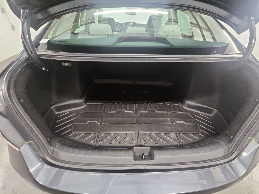 Certified 2022 Honda Civic LX image 23