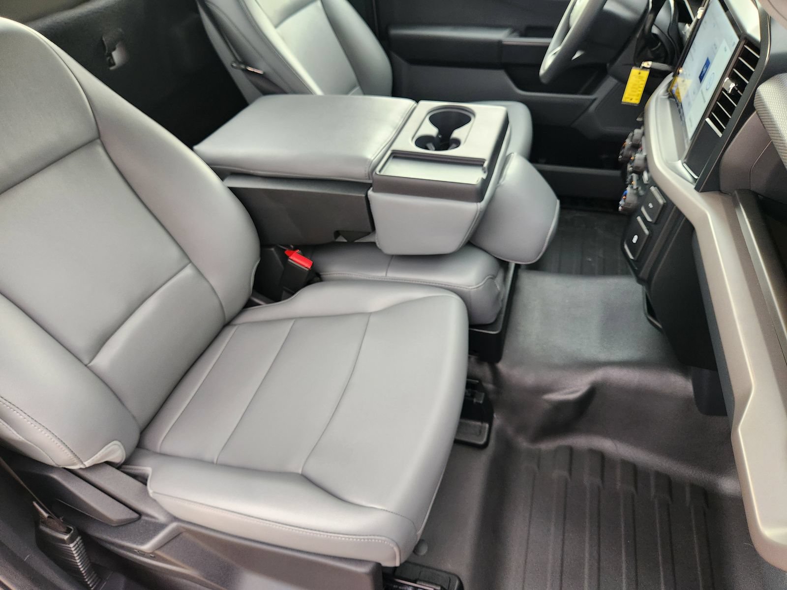 Used 2025 Ford F150 XL RWD image 14