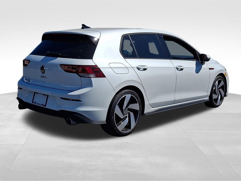 Used 2022 Volkswagen GTI SE FWD image 6