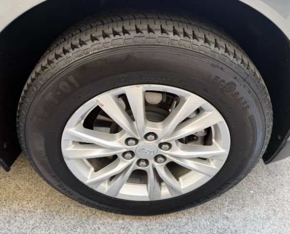 Used 2021 Cadillac XT5 Luxury w/ LPO, Floor Liner Package FWD image 31