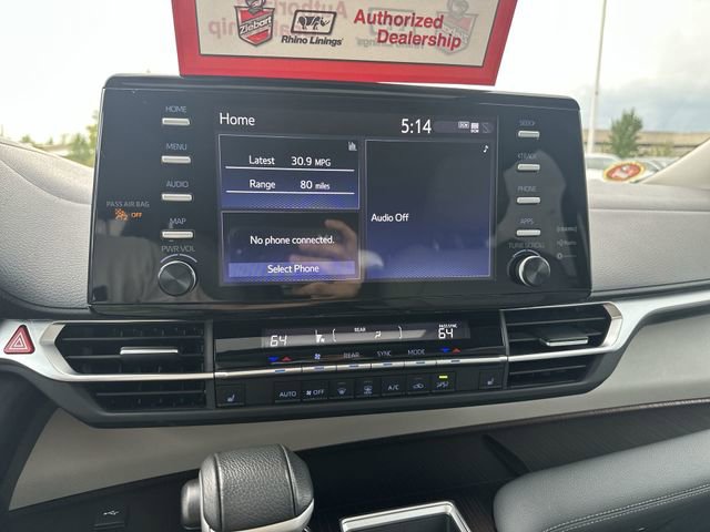 Used 2024 Toyota Sienna XLE image 12