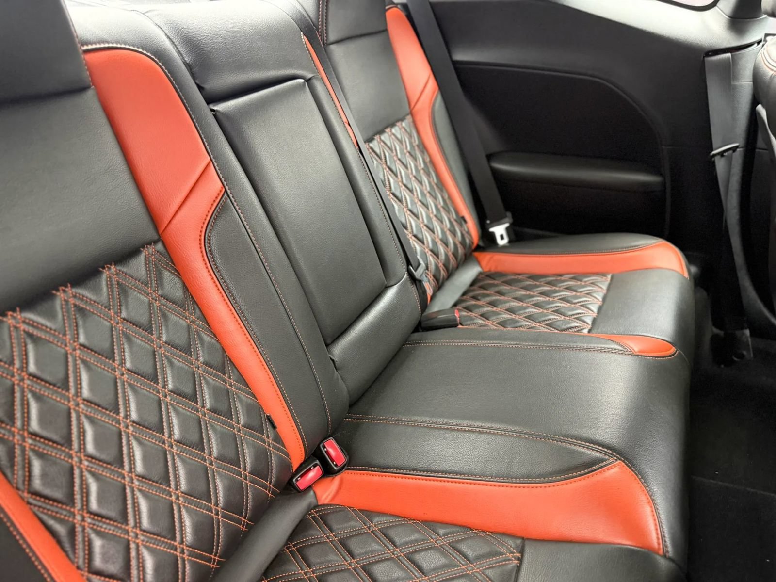 Used 2018 Dodge Challenger R/T w/ Sound Group RWD image 21