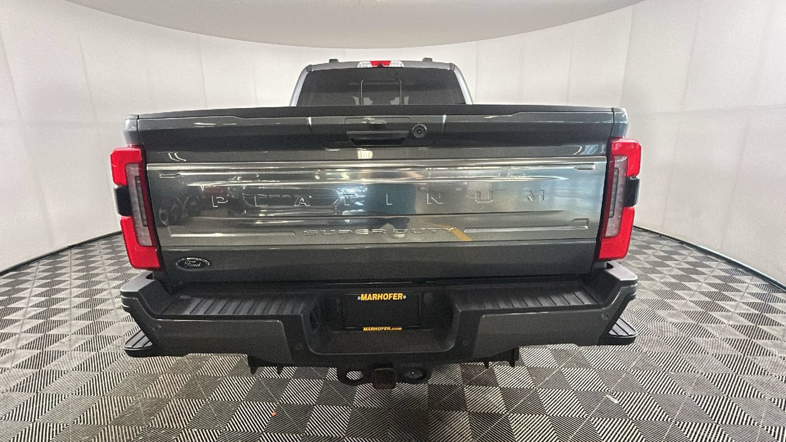Used 2024 Ford F250 Platinum AWD/4WD image 4