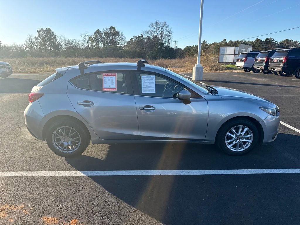 Used 2014 MAZDA MAZDA3 i Touring image 9
