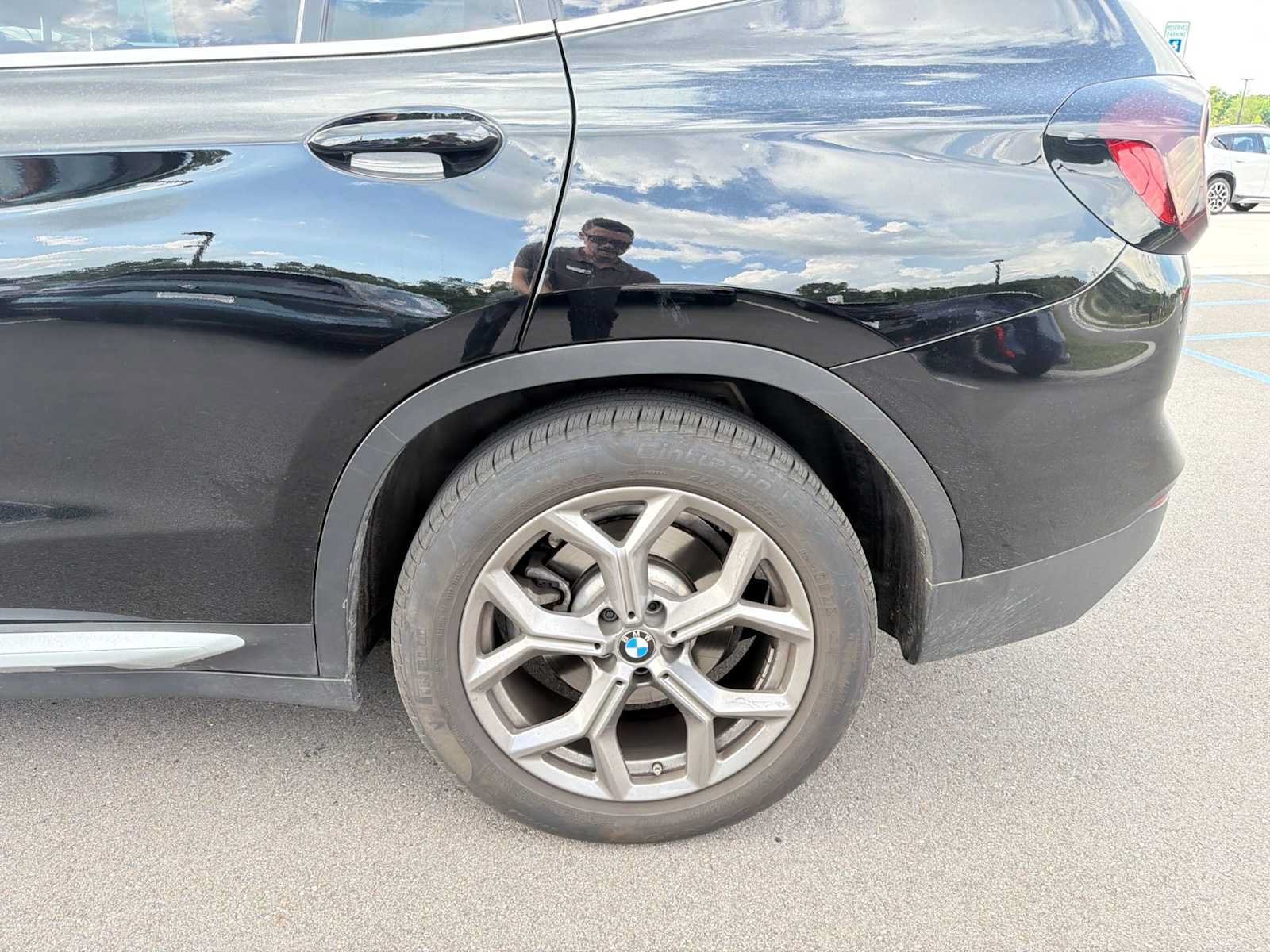 Certified 2024 BMW X3 xDrive30i w/ Premium Package w/ZPA AWD/4WD image 4