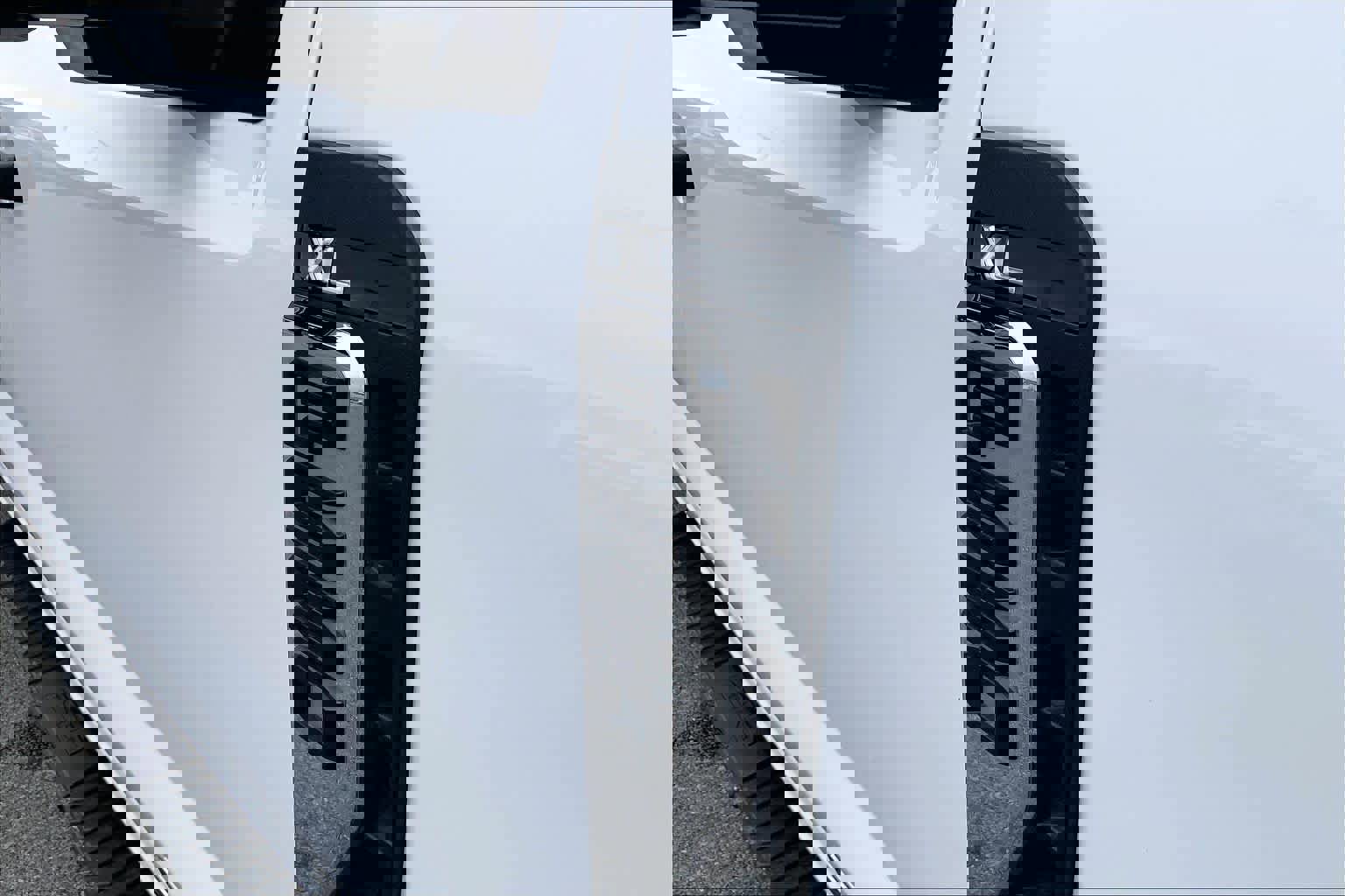 Used 2023 Ford F550 4x4 Crew Cab Super Duty image 9