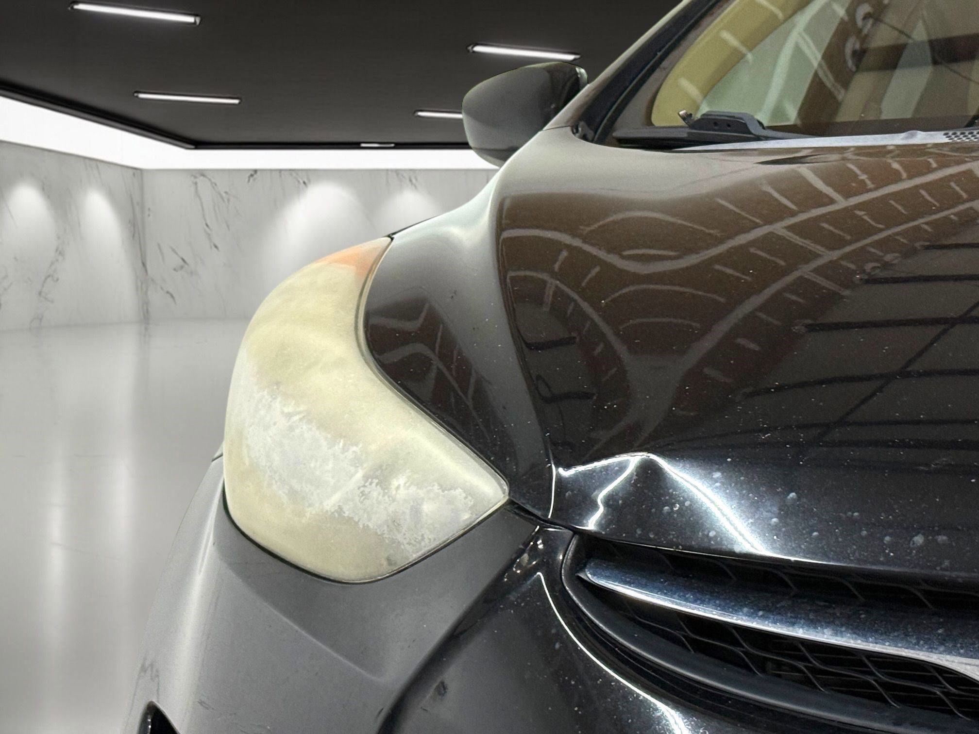 Used 2012 Hyundai Elantra GLS w/ Preferred Pkg 3 image 4