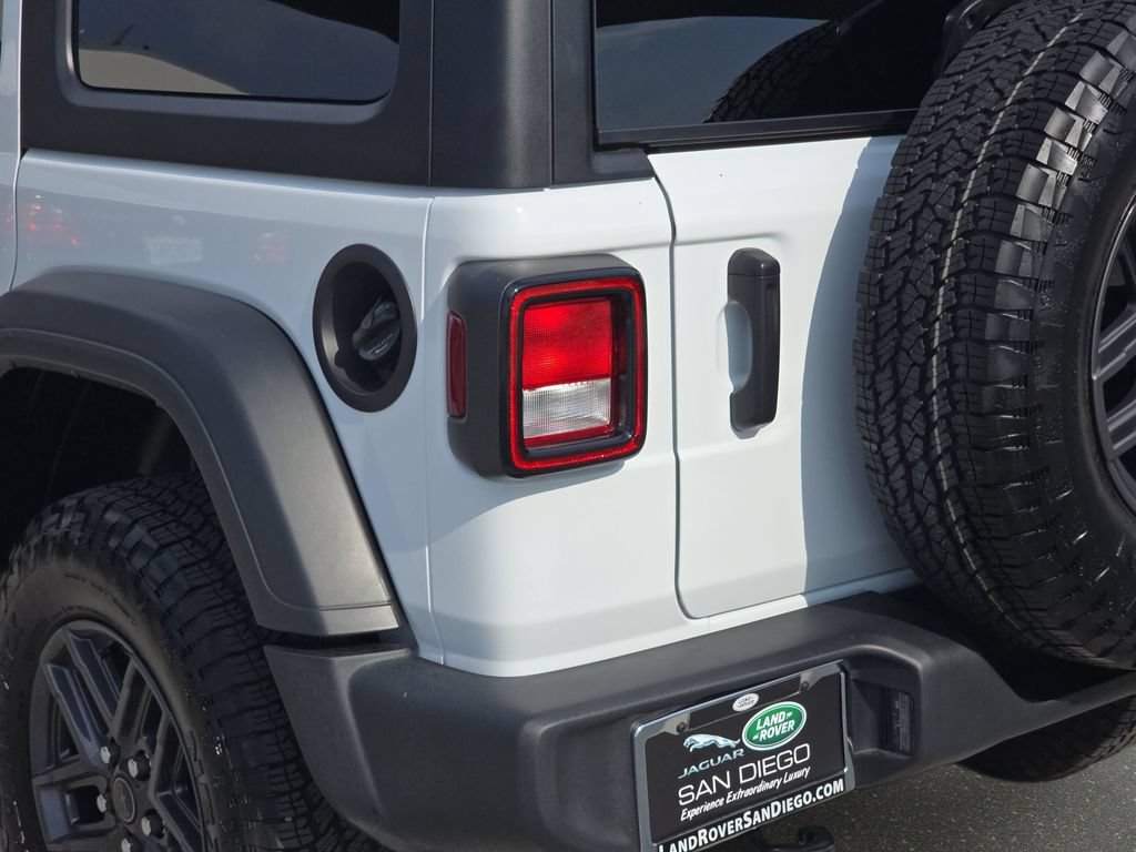 Used 2026 Jeep Wrangler Unlimited Sport AWD/4WD image 35