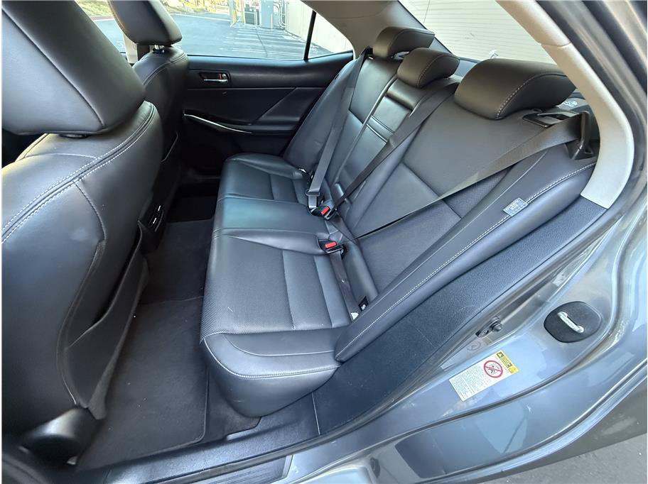 Used 2015 Lexus IS 250 RWD image 21