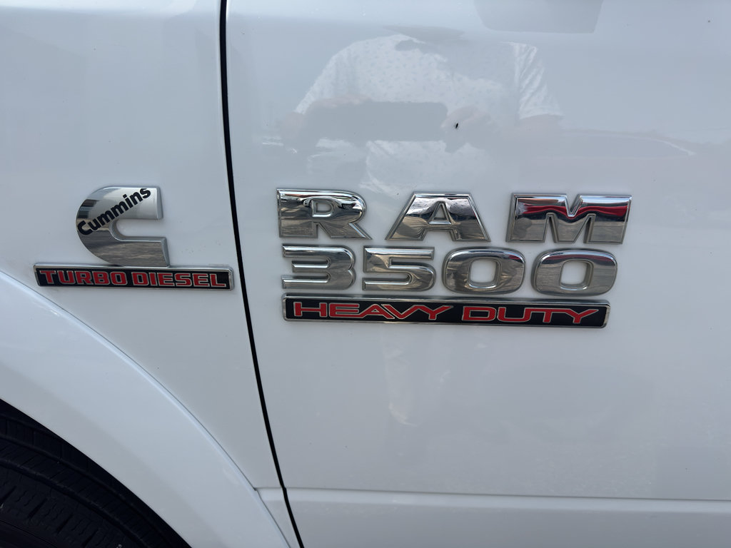 Used 2016 RAM 3500 Tradesman w/ Chrome Appearance Group AWD/4WD image 2