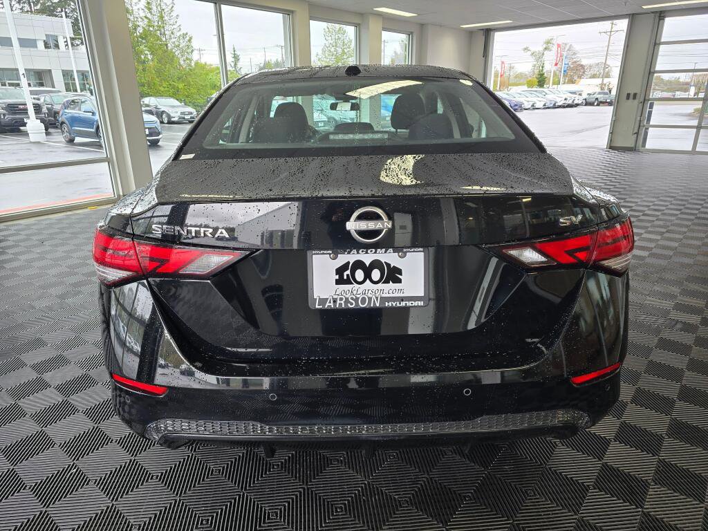 Used 2024 Nissan Sentra SV FWD image 4