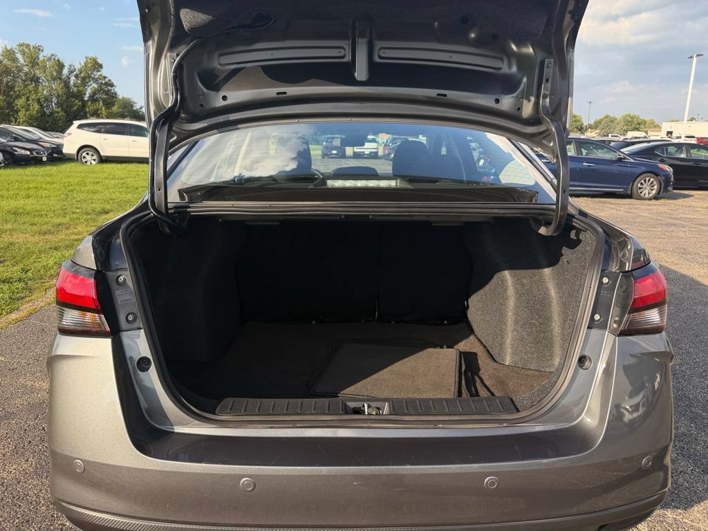 Used 2025 Nissan Versa SV FWD image 21