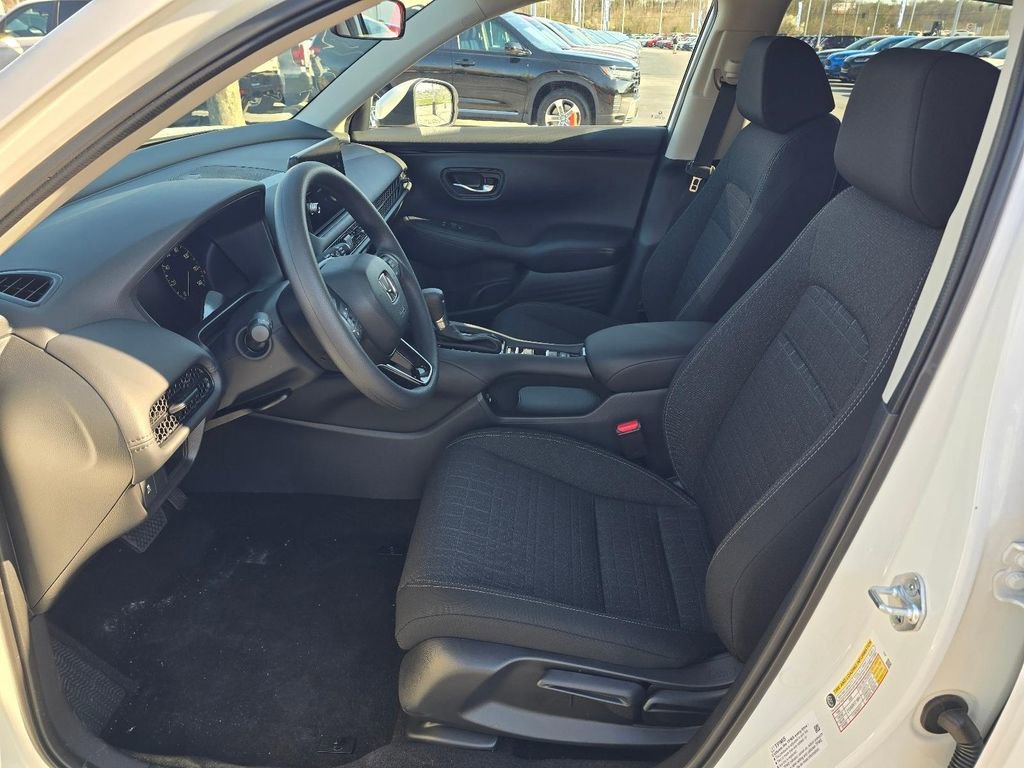 New 2026 Honda HR-V LX image 13