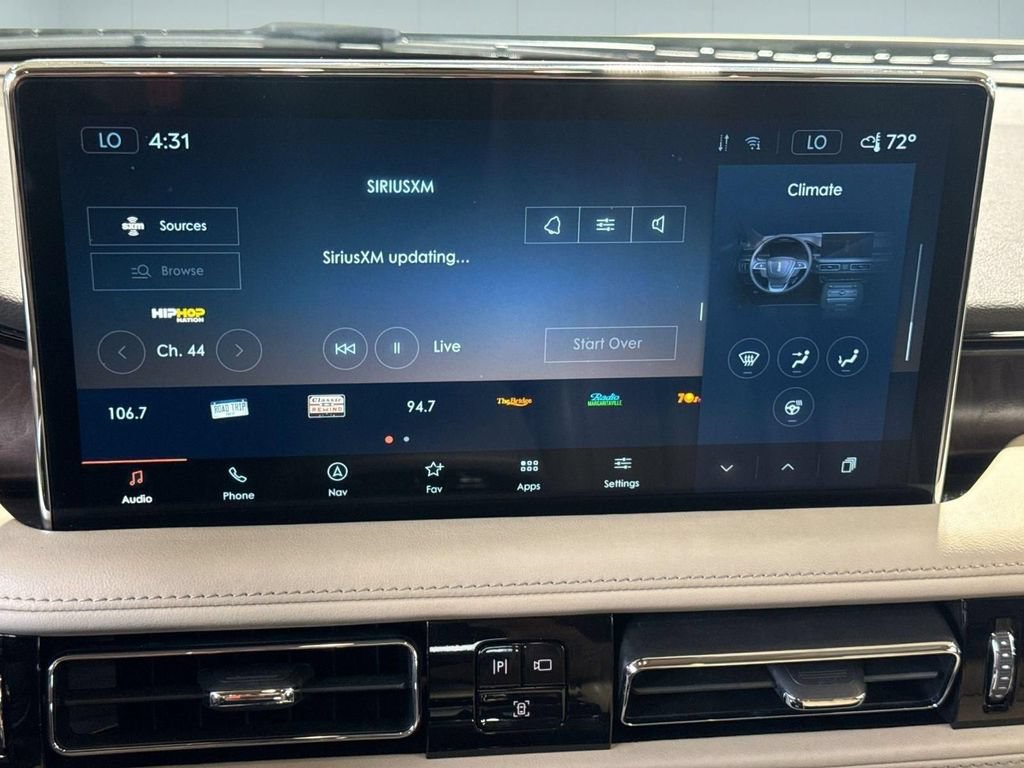 Certified 2023 Lincoln Nautilus Reserve AWD/4WD image 24