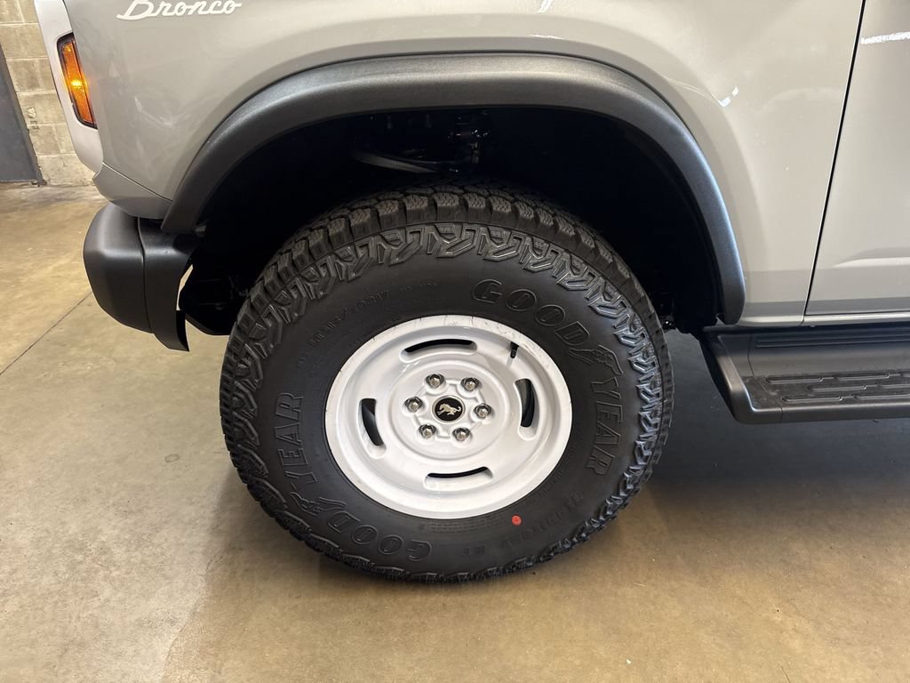 New 2026 Ford Bronco Heritage Edition AWD/4WD image 19