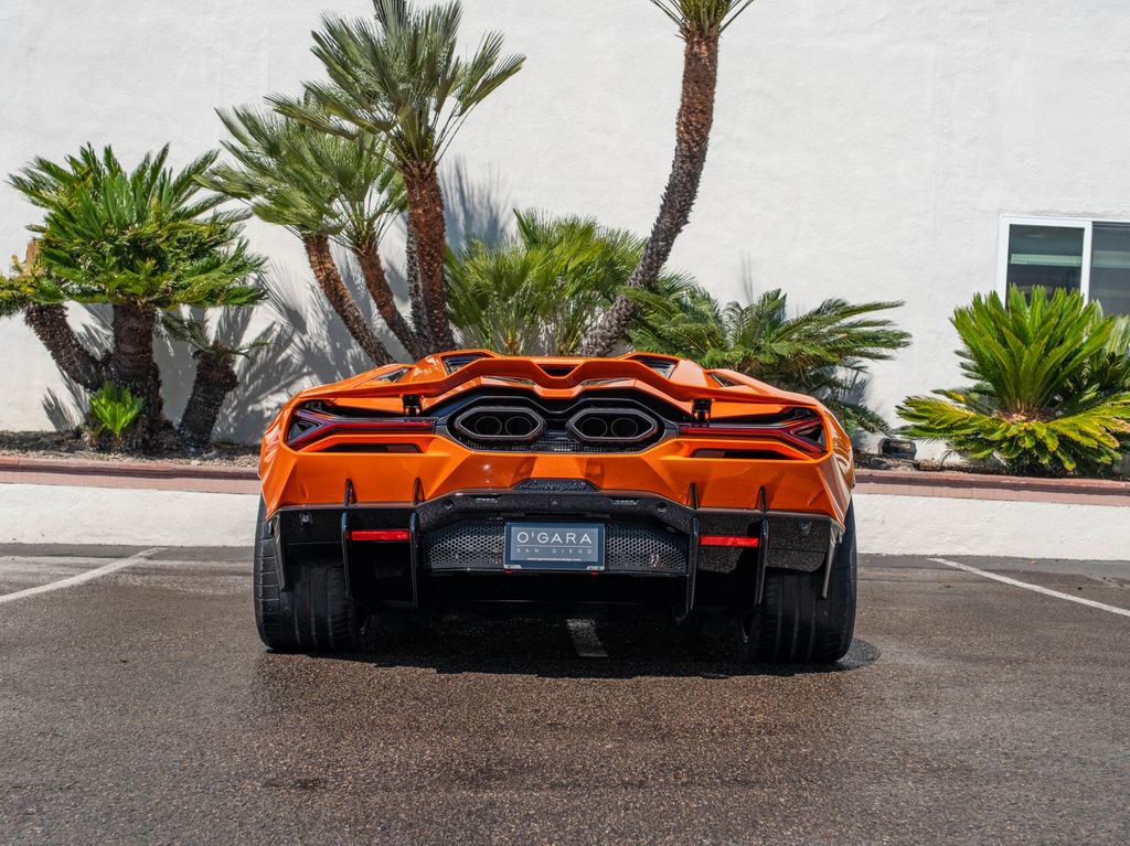 Used 2025 Lamborghini Revuelto AWD/4WD image 4