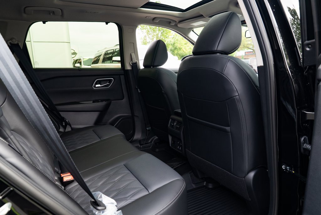 New 2026 Nissan Rogue Platinum w/ Platinum Premium Package image 25