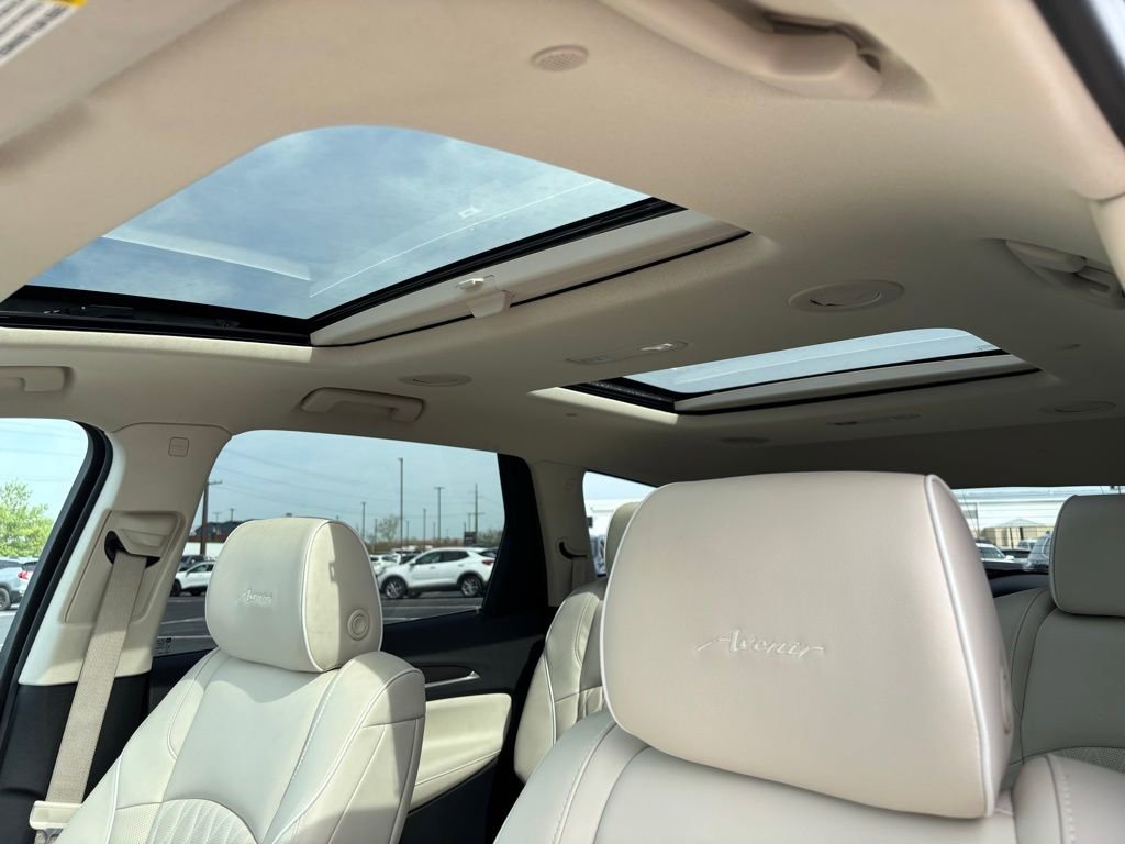 Used 2023 Buick Enclave Avenir w/ Trailering Package, 5000 lbs. FWD image 18