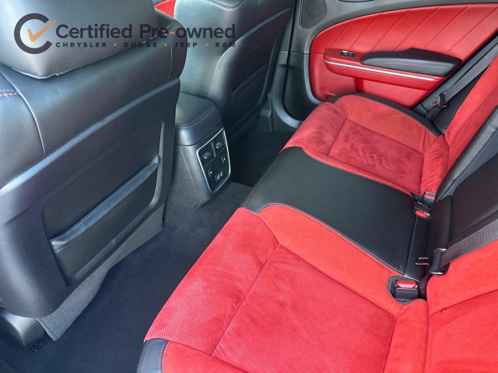 Used 2022 Dodge Charger Scat Pack RWD image 13