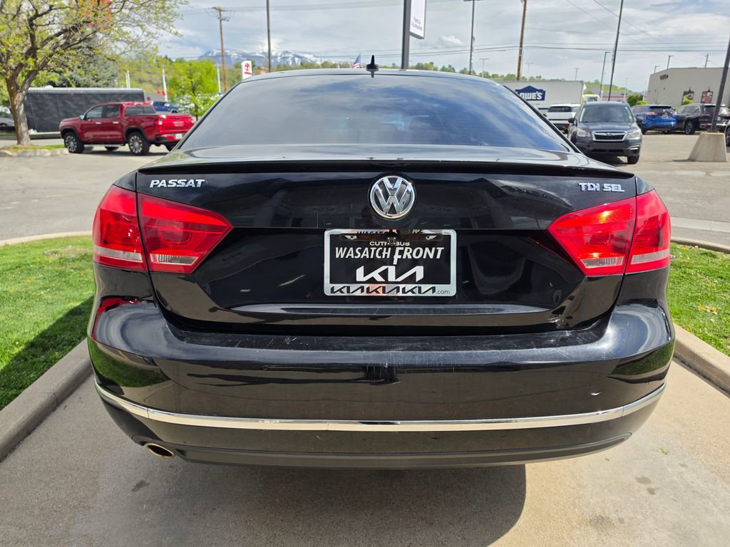 Used 2015 Volkswagen Passat TDI SEL Premium image 6